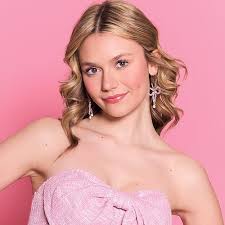 ELYSE HOFER